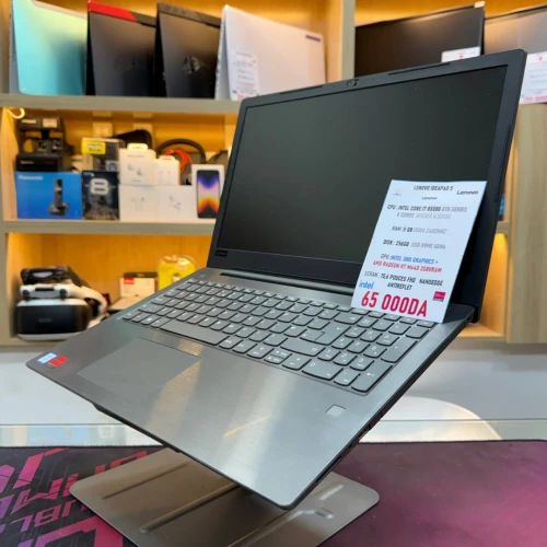 LENOVO IDEAPAD 5 I7 8550U AMD RADEON R7 M440  8GB RAM 256GB SSD 