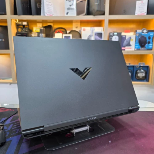 LAPTOP HP VICTUS 16 CORE I7 11800H  16GB DDR4 512GB SSD 16'' FHD RTX 3050 4GB DDR6