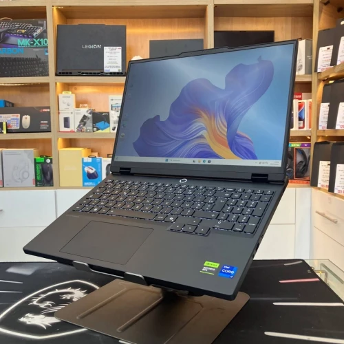 LENOVO LEGION 5 CORE I7 13650HX 32GB 512SSD RTX 5070 8GBVRAM 15.6'' FHD 165HZ