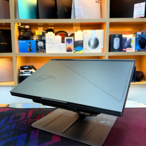 [VENDU] ASUS ROG STRIX G16 I9 13980HX NVIDIA RTX 4060 32GB RAM 1TB SSD ECRAN 16 POUCES QHD 240HZ