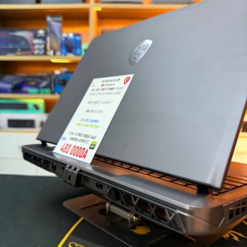 MSI VECTOR 16 HX A13V i9 13980HX 32GB RAM1TB SSD  RTX 4080 12GBVRAM 16" 144HZ