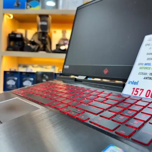 HP OMEN 15 I7 9750H NVIDIA RTX 2060 16GB RAM 512GB SSD ECRAN 15 POUCES 144HZ