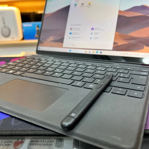 MICROSOFT SURFACE PRO 8 I5 11TH GEN 8GB RAM 256GB SSD CLAVIER +STYLET