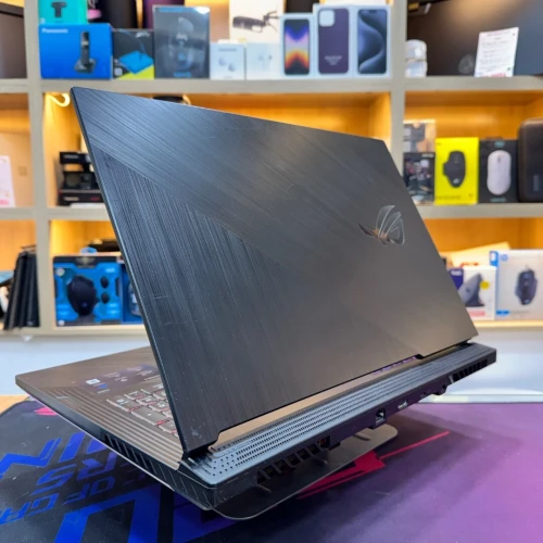ASUS ROG STRIX G17 I7 9750H NVIDIA RTX 2070 8GB VRAM 16GB RAM 512GB SSD 