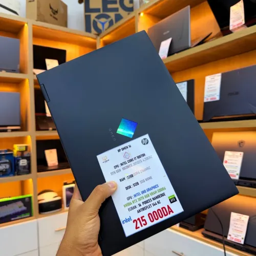 HP OMEN 15 I7 10870H 32GB 512GB SSD RTX3070 8GBVRAM 15.6 144HZ