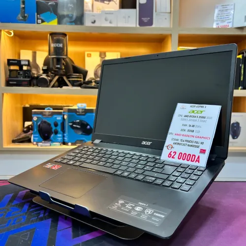 ACER ASPIRE 17 AMD E1 4GB RAM 256GB SSD 