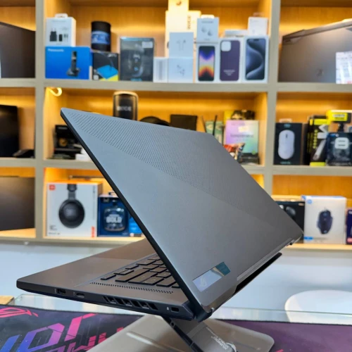 ASUS ROG ZEPHYRUS G16 INTEL CORE I7 12700H NVIDIA RTX 4050 32GB RAM DDR5 1TB SSD ECRAN QHD 240HZ