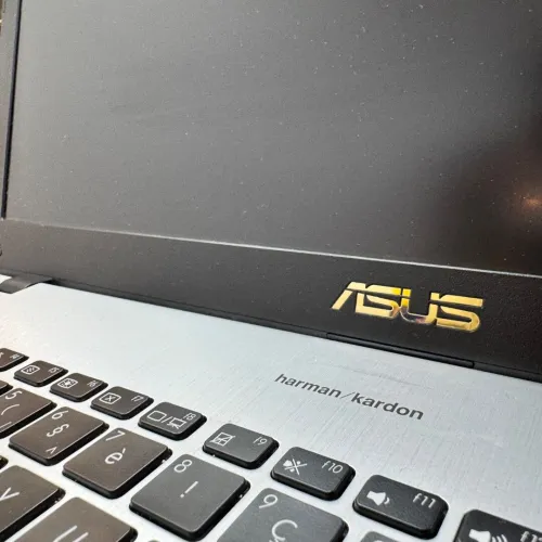ASUS VIVOBOOK PRO 17 I7 8565U NVIDIA GTX 1050 8GB RAM 128GB SSD + 1TB HDD