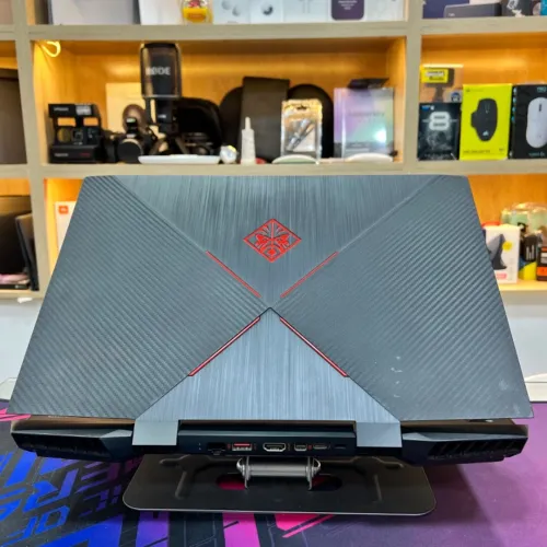 HP OMEN 15 I7 9750H NVIDIA GTX 1660TI 6GB VRAM 16GB RAM 512GB SSD
