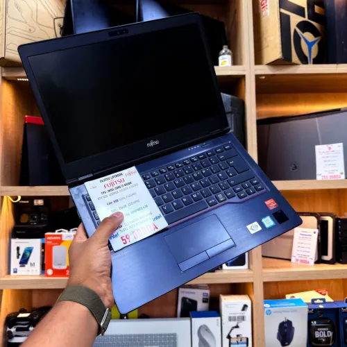 FUJITSU LIFEBOOK I7 8550U 8GB RAM 256GB SSD