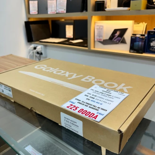 SAMSUNG GALAXY BOOK 3 X360 I7 13 TH GEN 16GB RAM 512GB SSD ECRAN 15POUCES FULLHD AMOLED