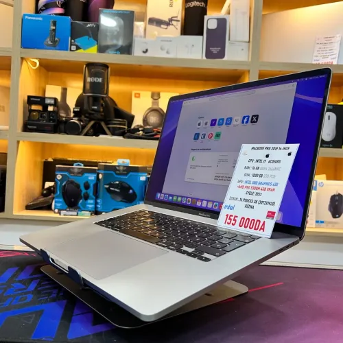 MACBOOK PRO 2019 TB 16 POUCES I7 16GB RAM 512GB SSD AMD RADEON PRO 5300M 4GB VRAM 
