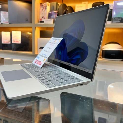 MICROSOFT SURFACE LAPTOP GO 2 I5 11TH GEN 8GB RAM 128GB SSD ÉCRAN FHD+ TACTILE 