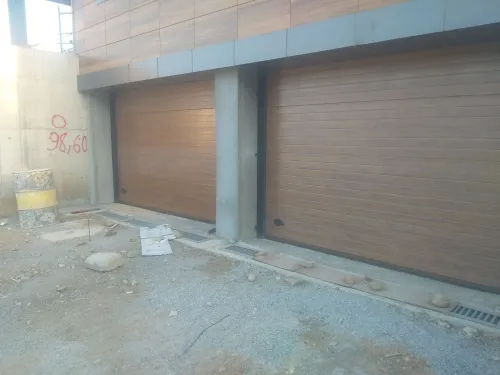 Fabrication et pose Porte Sectionnelle