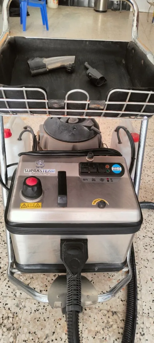 lavage de voiture à vapeur غسل السيارات بالبخار