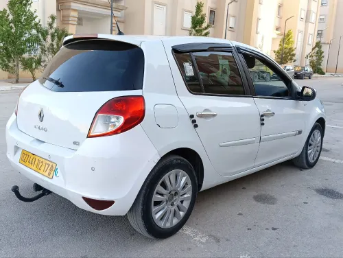 Renault Clio 3 2012 Night and Day