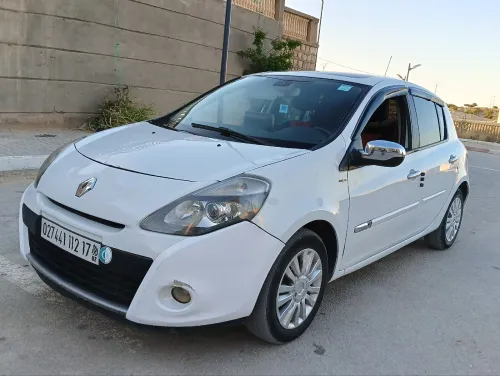 Renault Clio 3 2012 Night and Day