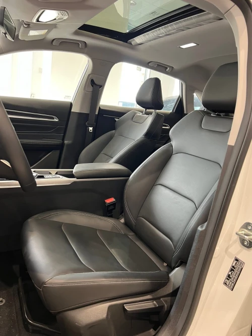 Geely Emgrand 2025 Full