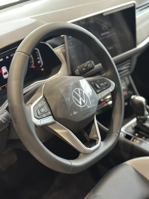 Volkswagen Bora 2025 R-Line