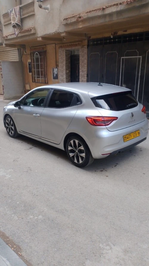 Renault Clio 5  2023 Évolution plus