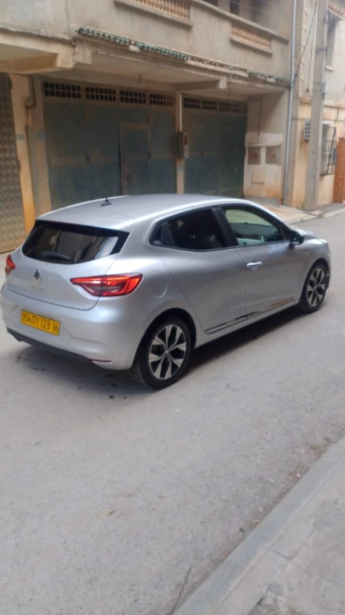Renault Clio 5  2023 Evolution