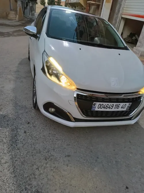 Peugeot 208 2016 Allure Facelift
