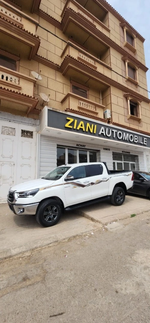 Toyota HILUX 2025 SR5