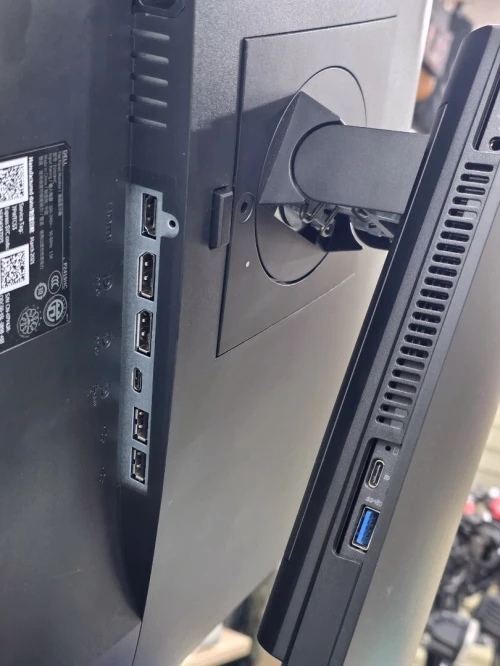 AIO 24" OptiPlex 7070 Ultra i5 8365U 8G 256SSD FHD