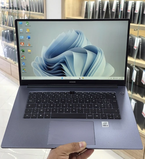 HONOR MagicBook X 15 i3 10110U 8G 256 SSD 15.6" FHD