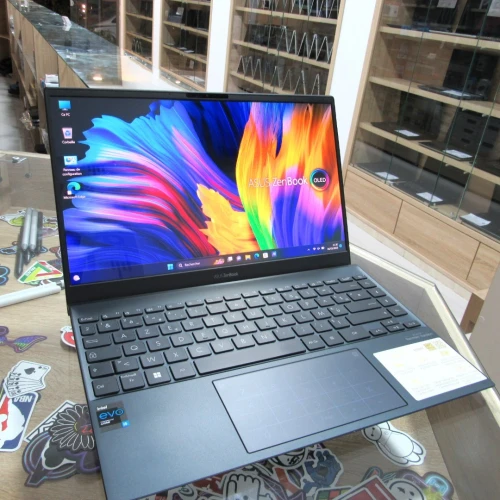 Asus ZenBook 13 i5 1135G7 EVO 8G 256 SSD 13 OLED