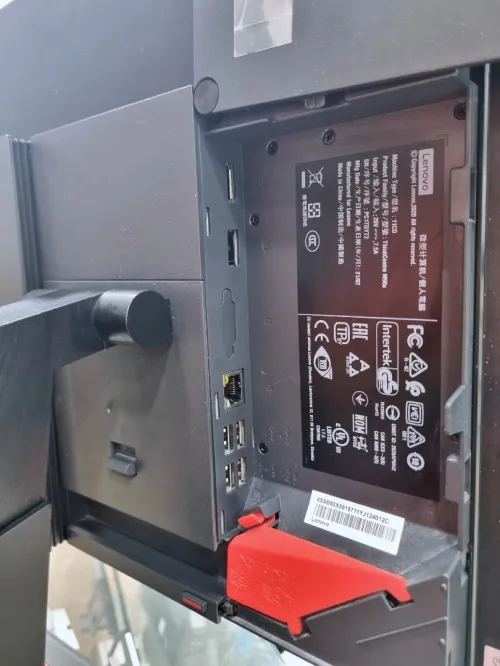 Lenovo AIO ThinkCentre i5 10500 16G 256 SSD 24" Full HD
