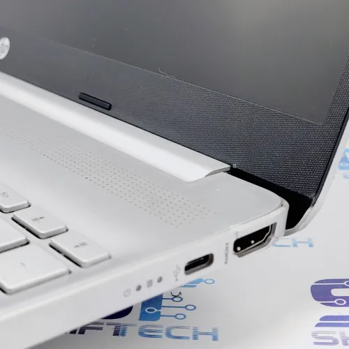 HP Laptop 15s i3 1005G1 8G 256 SSD 15.6 Full HD