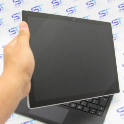 Microsoft Surface Pro 7 i7 1065G7 16G 256 SSD 3K Détachable Tactile