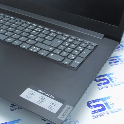 Lenovo Ideapad 17 Ryzen 5 3500U Vega 8 8G 256 SSD 17" Full HD