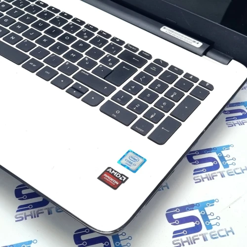 HP LAPTOP 15 i7 6500U 3.1Ghz 8GB 256SSD AMD Radeon R5 M330