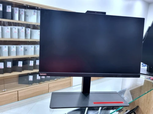 Lenovo AIO ThinkCentre i5 10500 16G 256 SSD 24" Full HD