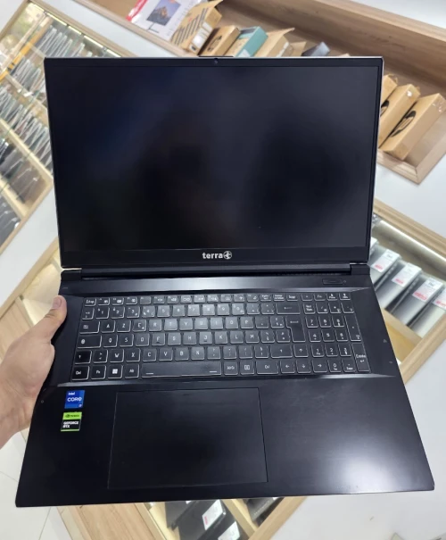 TERRA MOBILE 1778R i7 13700H 16G 1TB SSD RTX 3050 17.3" FHD