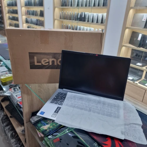 Lenovo IdeaPad 1 15I Celeron N4020 4G 128 SSD 15.6 FHD Neuf
