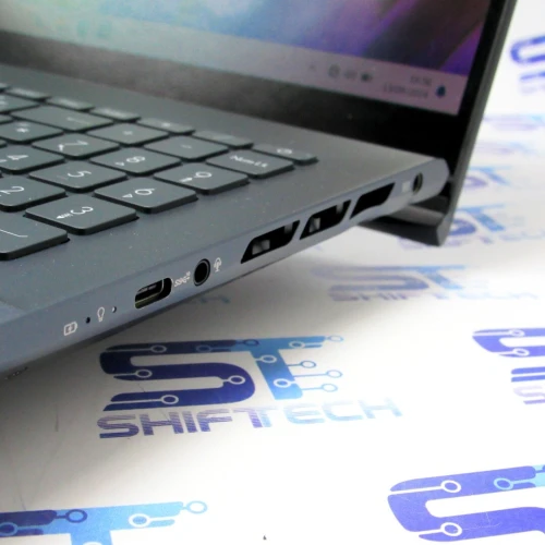 Asus Zenbook 15 OLED Ryzen 9 5900HX 16G 1T SSD 15.6 FHD OLED Tactile
