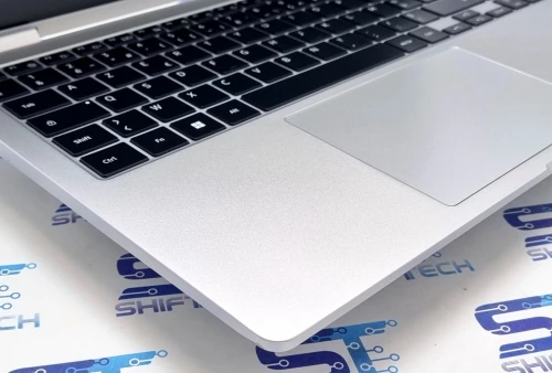 Samsung Galaxy Book3 i7 1360P  16G 512 SSD 15.6" FHD 360 Tactile