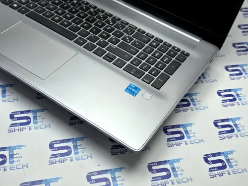 HP Laptop 470 G8 i3 1125G4 8G 256 SSD 17.3" FHD