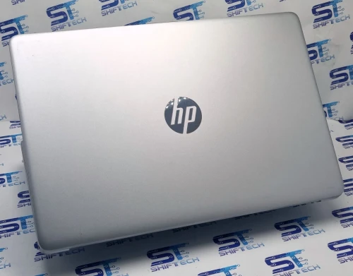 HP Laptop 15 i5 1035G1 16G 256 SSD 15.6" FHD
