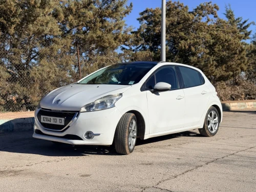 Peugeot 208 2013 Allure