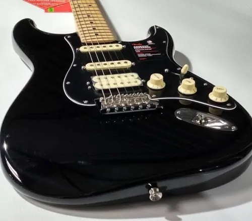 Fender Strat Américaine Performer Black HSS