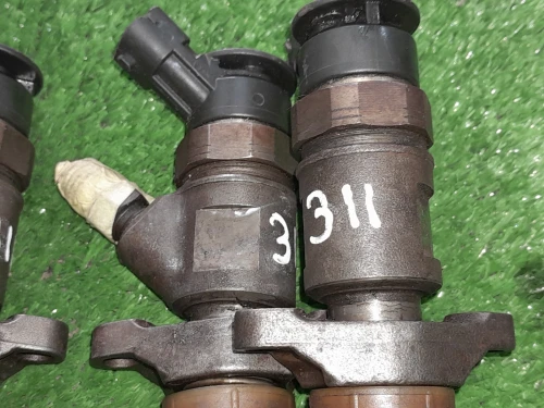 Les injecteurs bosch 1-6 HDI 207 308