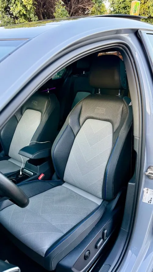 Volkswagen Golf 8 2025 R-Line Facelift 
