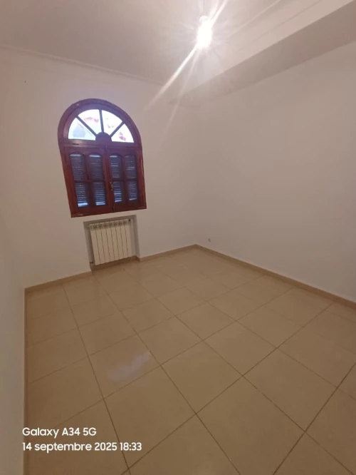 Location Appartement Niveau de villa F6 Alger Birkhadem