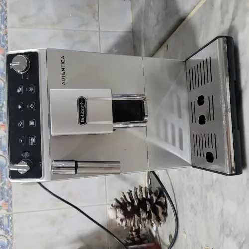 Machine à café delonghi autentica