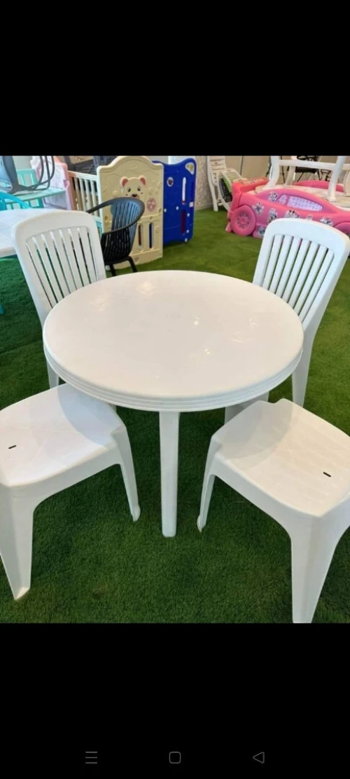 Table en plastique rond