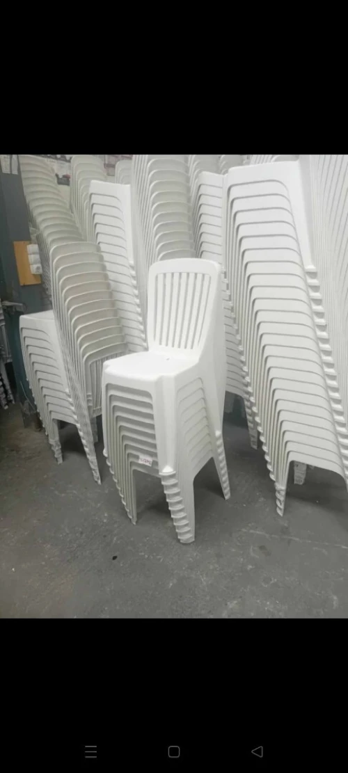 Table en plastique rond
